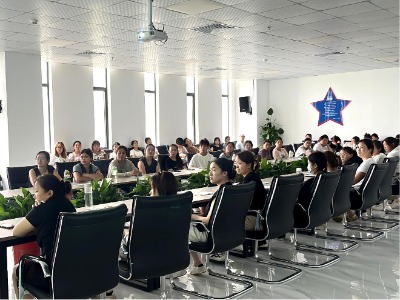 訂單激增保交付——安徽英特麗電子開展新員工入職強化培訓(圖2) 新員工入職培訓.jpg